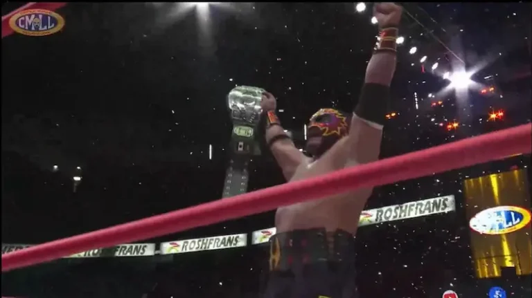 Hechicero conquista il titolo mondiale CMLL: caduta di Claudio Castagnoli